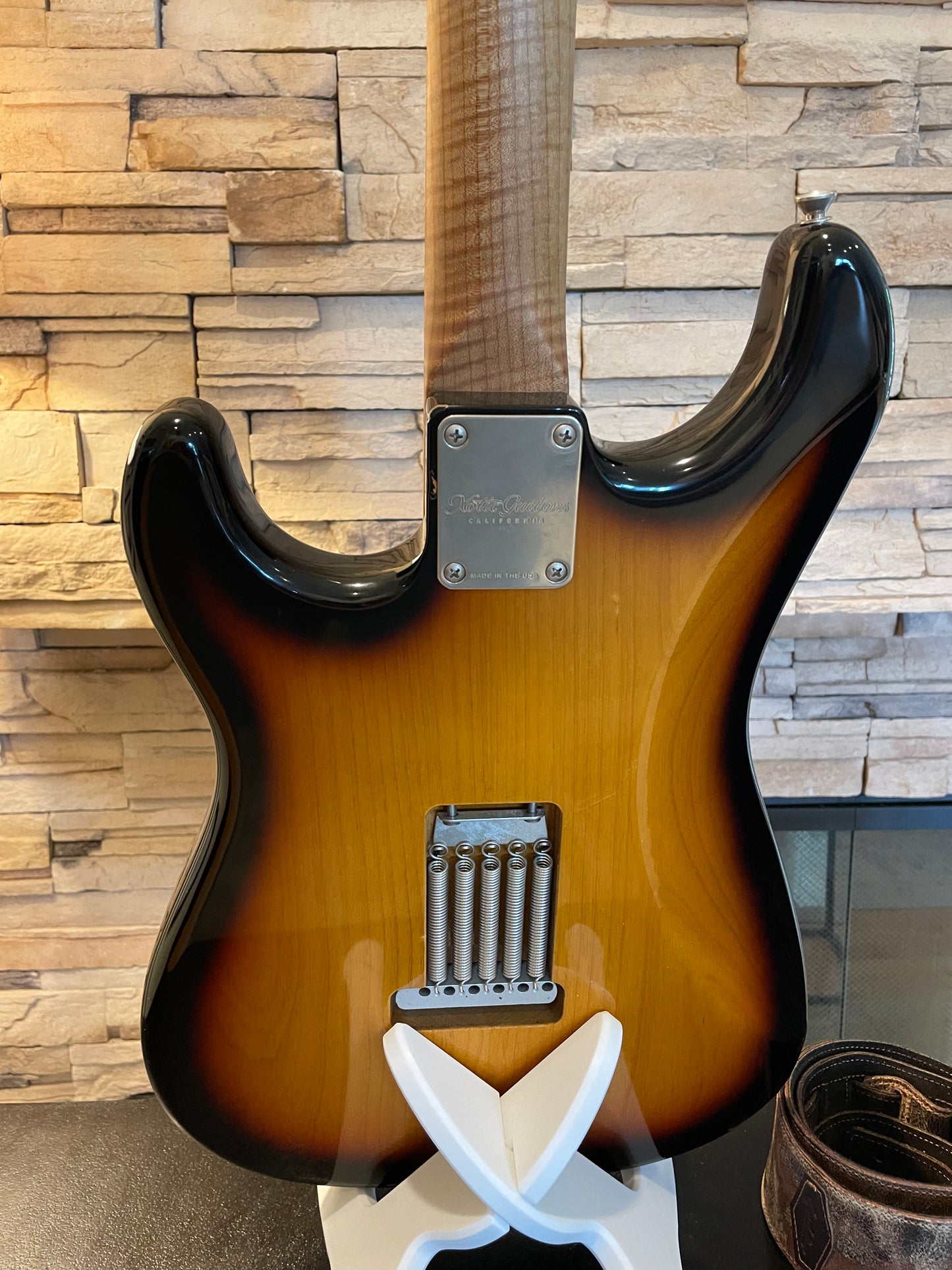 Xotic XSC Pro 2 – 2 Color Sunburst