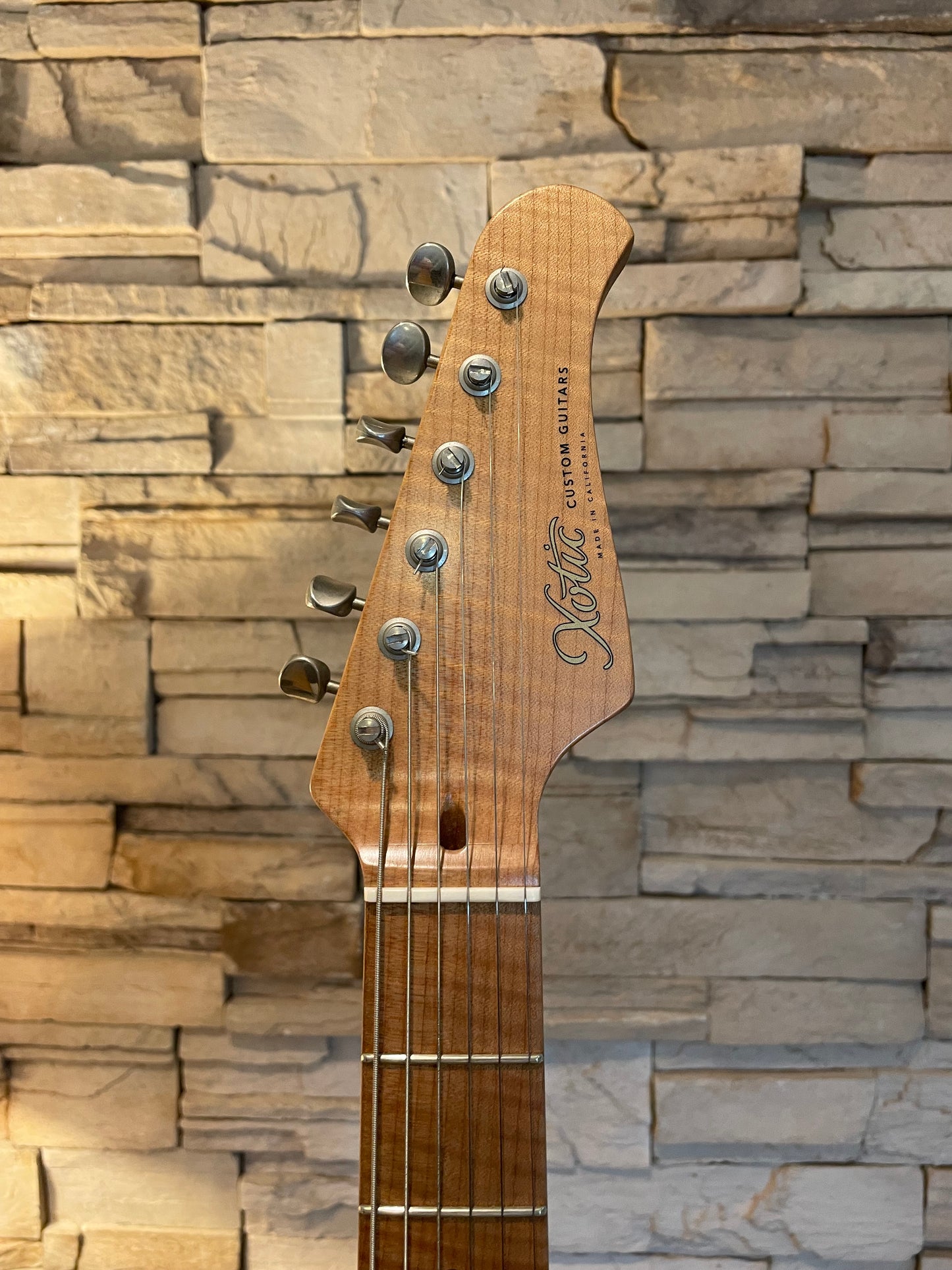 Xotic XSC Pro 2 – 2 Color Sunburst