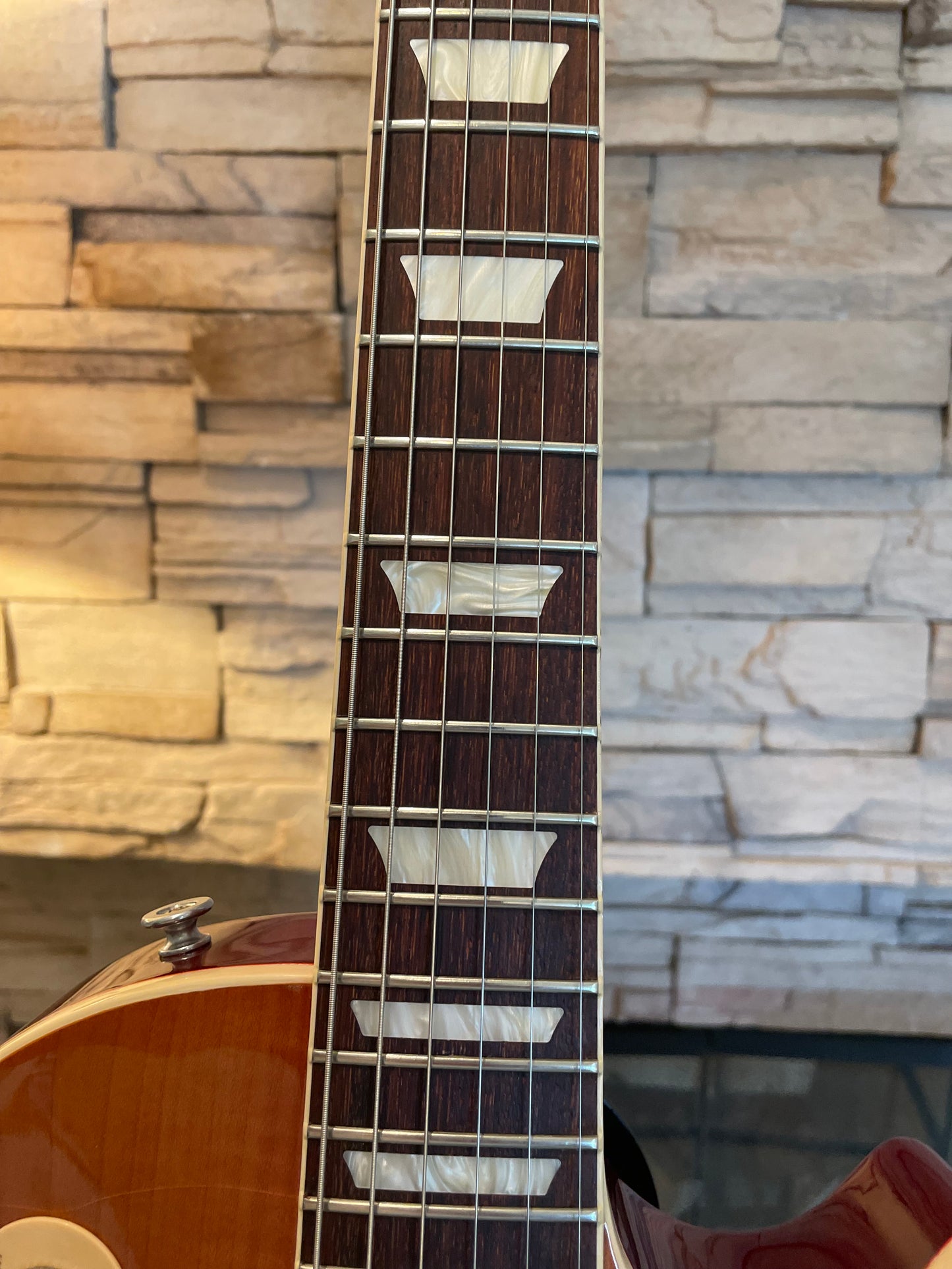 Gibson Les Paul Standard ’60s Neck – Unburst