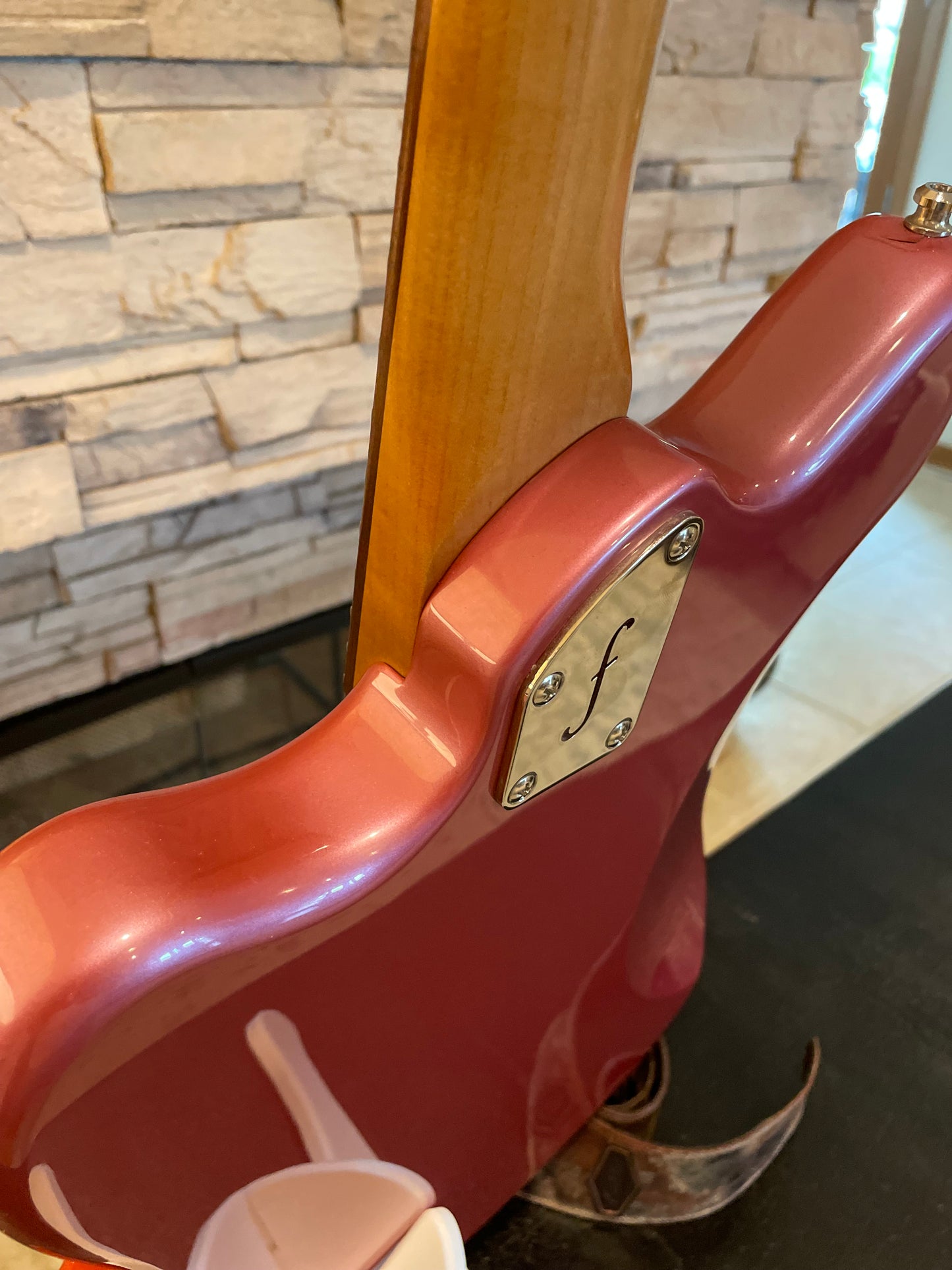 Fano Guitars JM6 OMNIS – Burgundy Mist