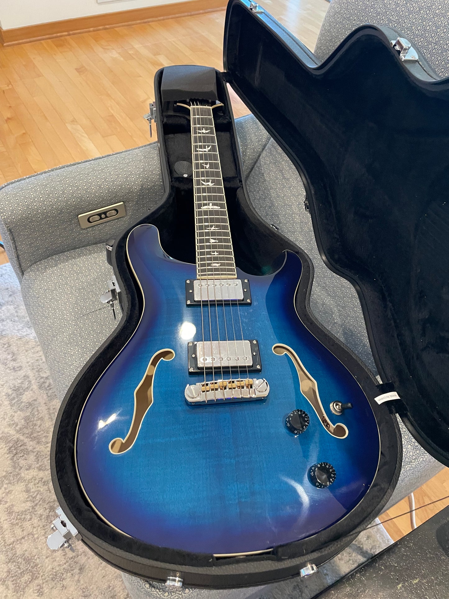 PRS SE Hollowbody II – Faded Blue Burst