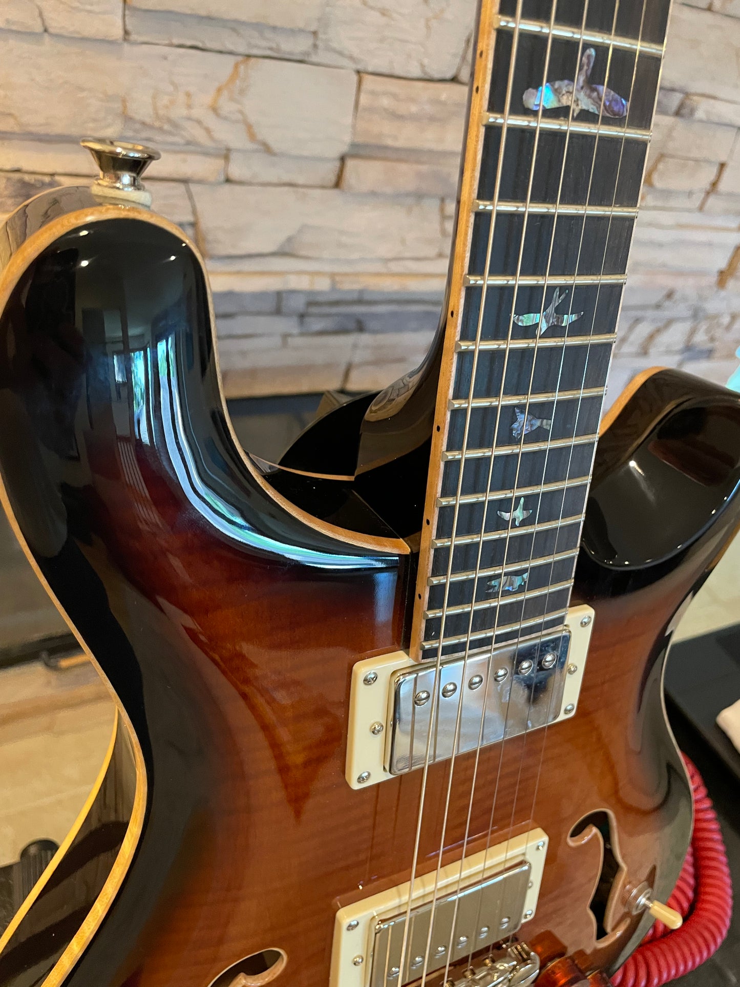 PRS SE Hollowbody II Piezo – Black Gold Burst