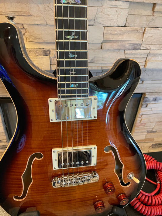 PRS SE Hollowbody II Piezo – Black Gold Burst