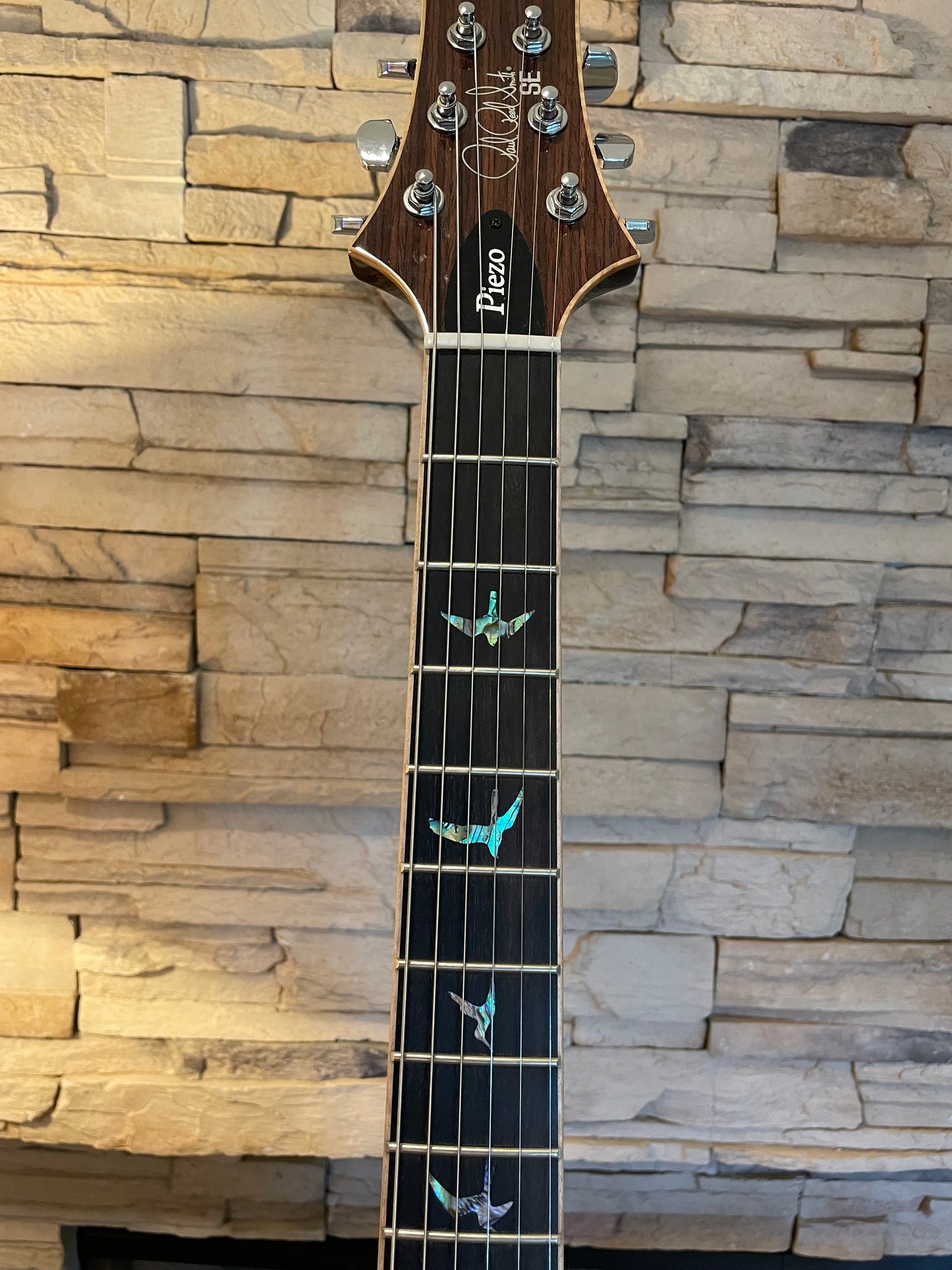 PRS SE Hollowbody II Piezo – Black Gold Burst