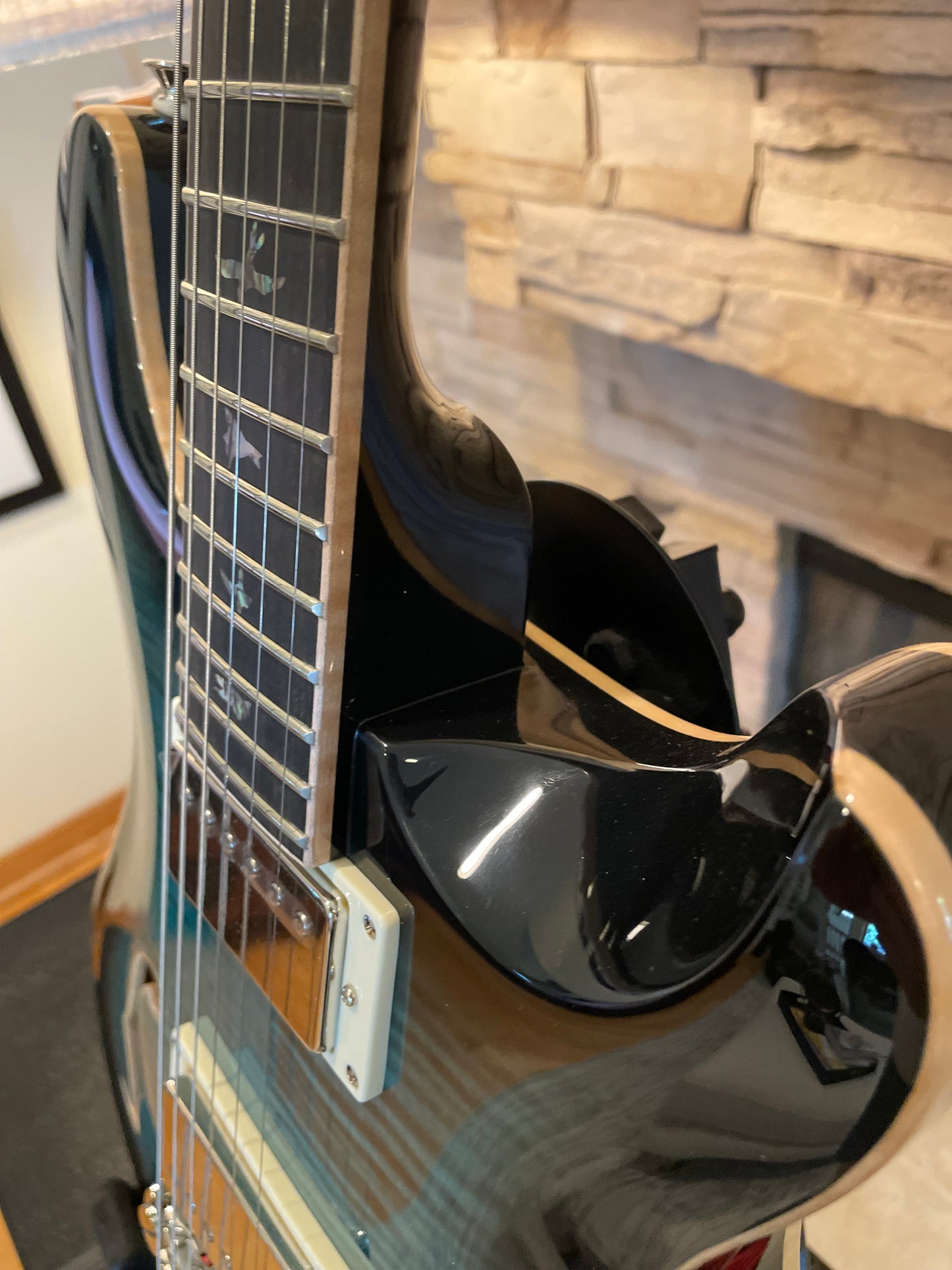 PRS SE Hollowbody II Piezo – Peacock Blue Burst