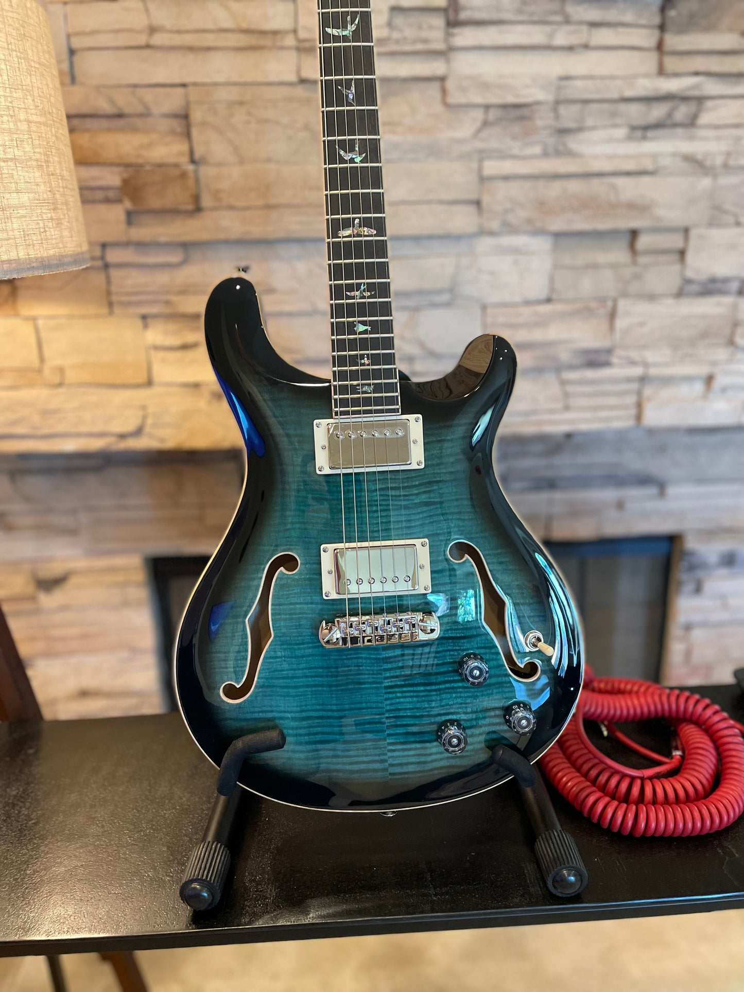 PRS SE Hollowbody II Piezo – Peacock Blue Burst