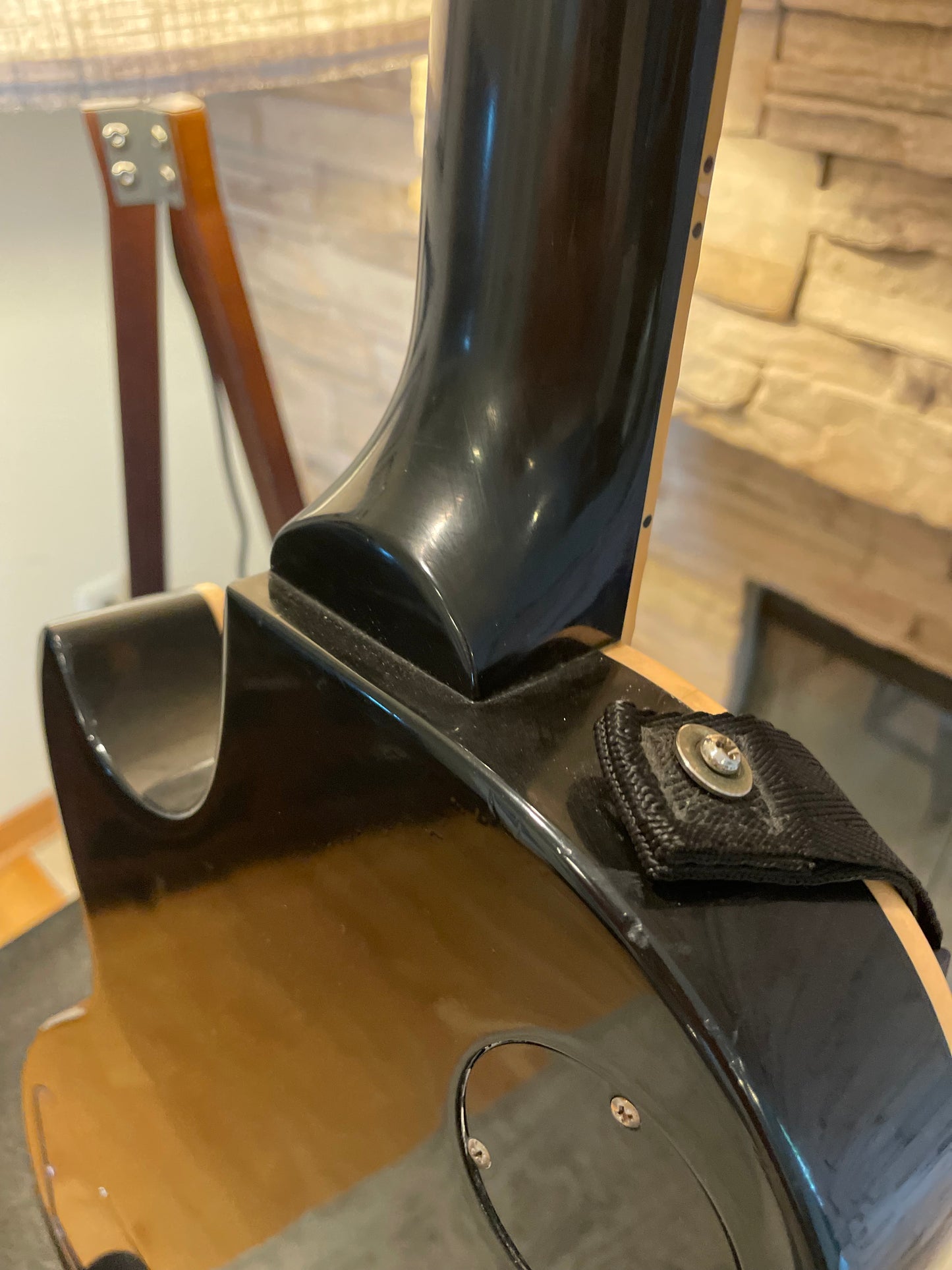 Gibson Les Paul Standard – Ebony / Black