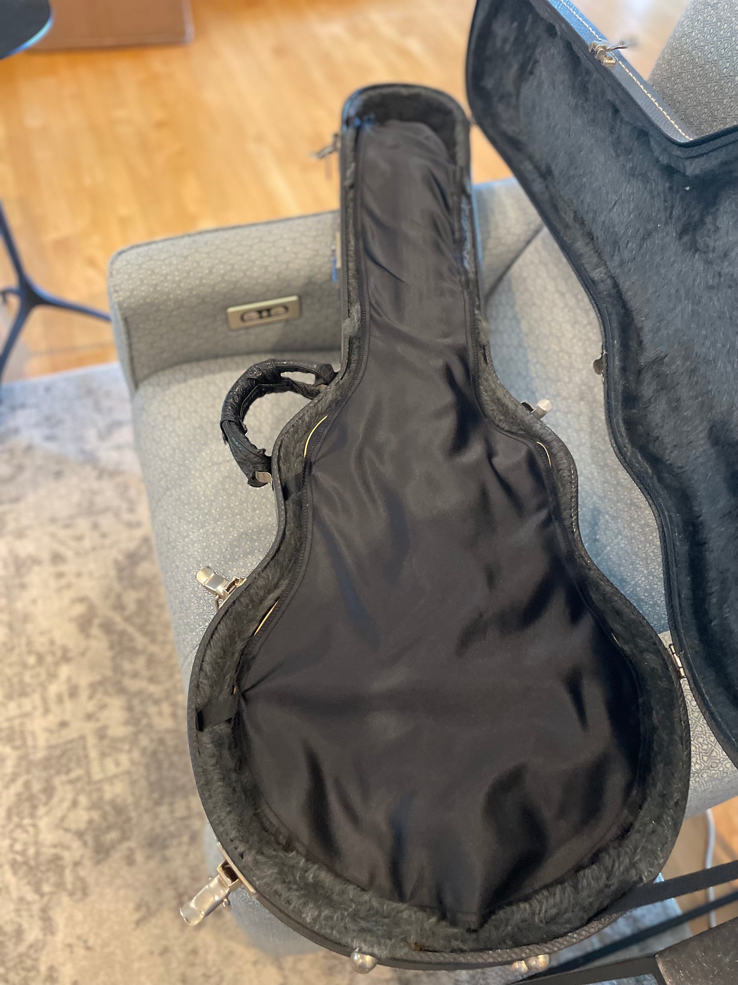 Gibson Les Paul Standard – Ebony / Black