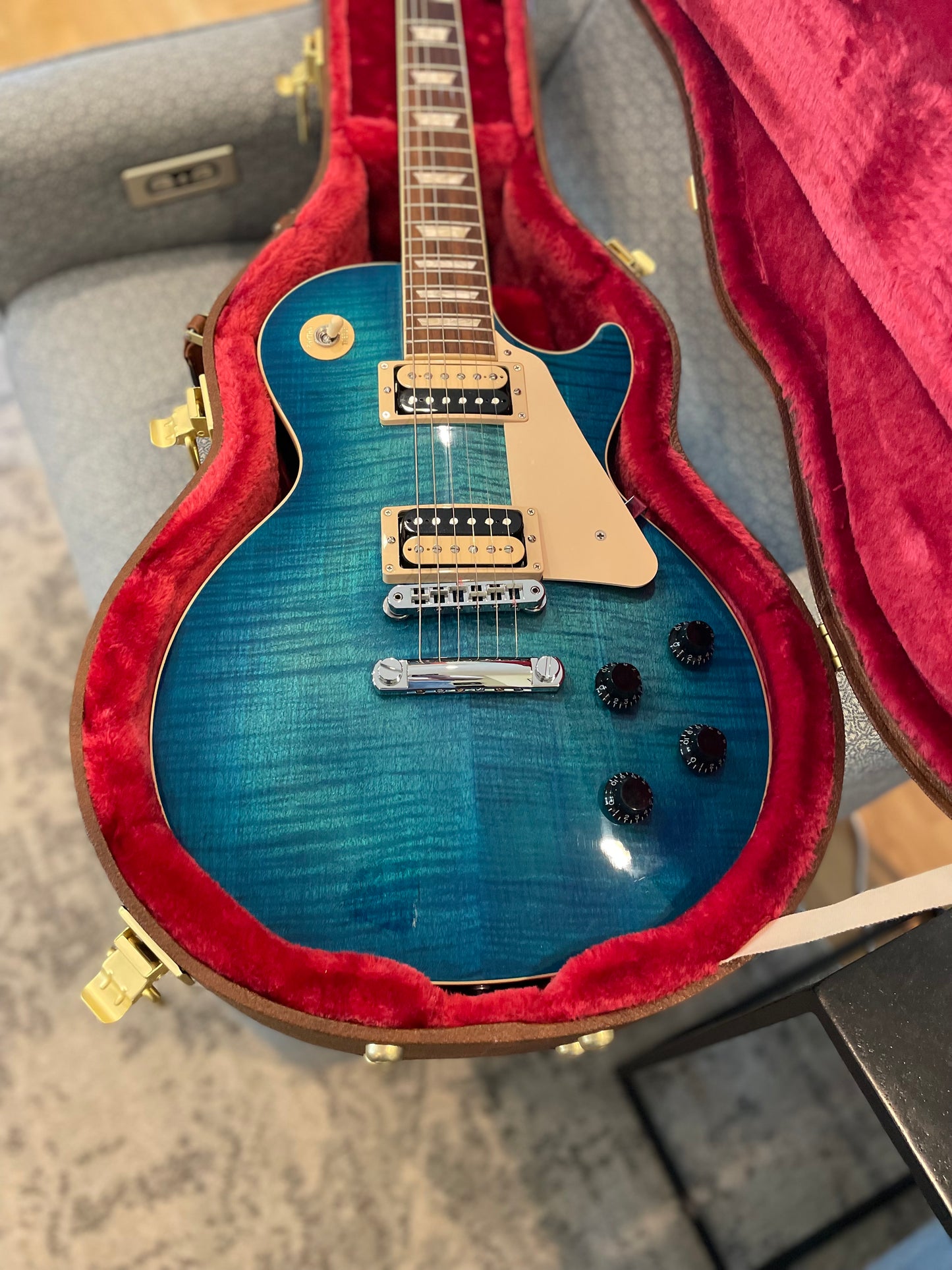 Gibson Les Paul Traditional Pro V AAA Flame Top – Ocean Water Perimeter