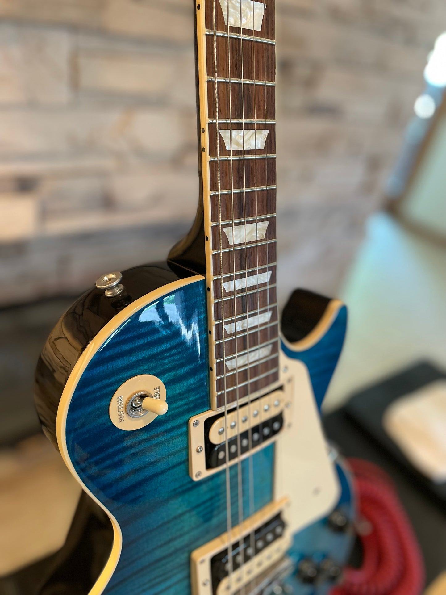 Gibson Les Paul Traditional Pro V AAA Flame Top – Ocean Water Perimeter